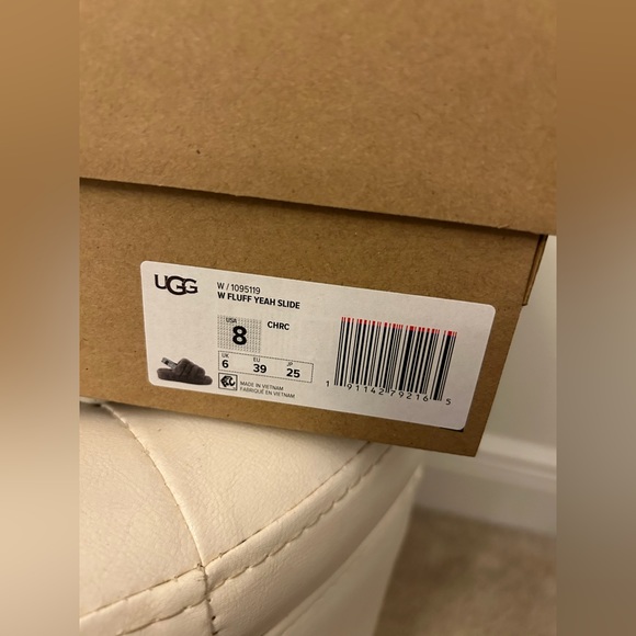 Ugg fluff yeah slide in charcoal - Picture 10 of 10